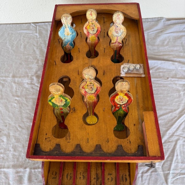 Jeu de massacre en bois